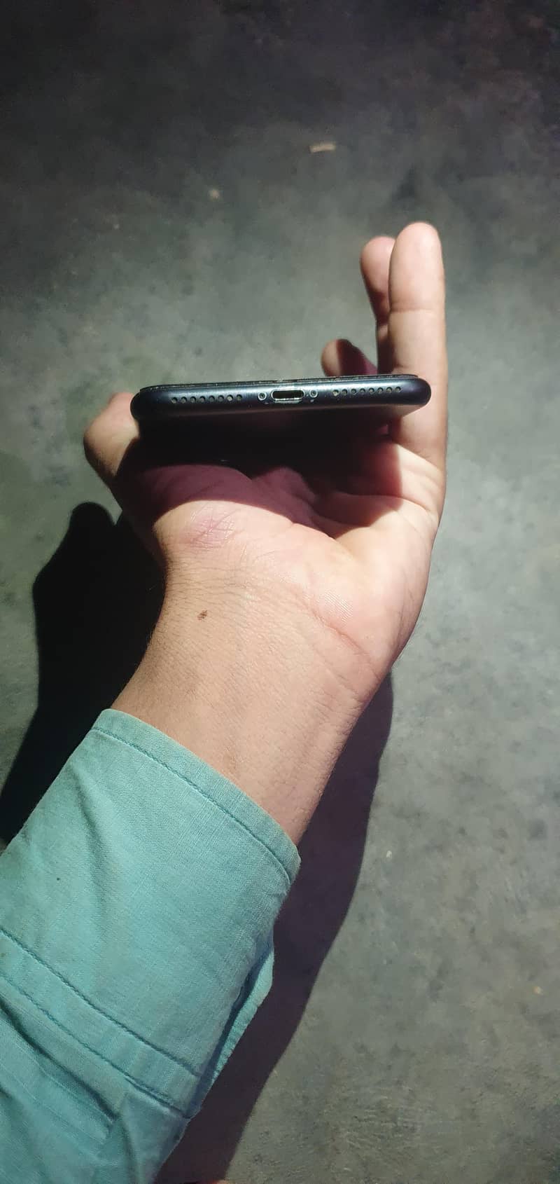 Apple iPhone 7 Plus 5