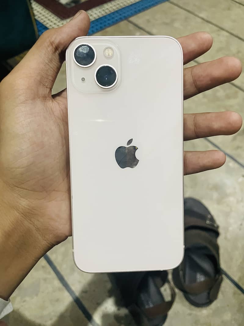 Apple iPhone 13 2