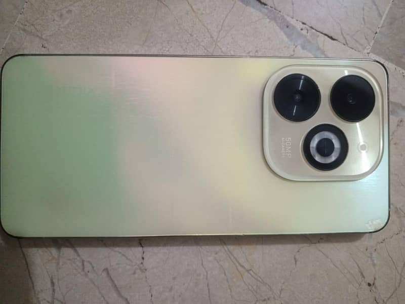 Infinix Smart 8 Pro 0