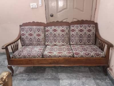 very strong wood no issue urgent sell