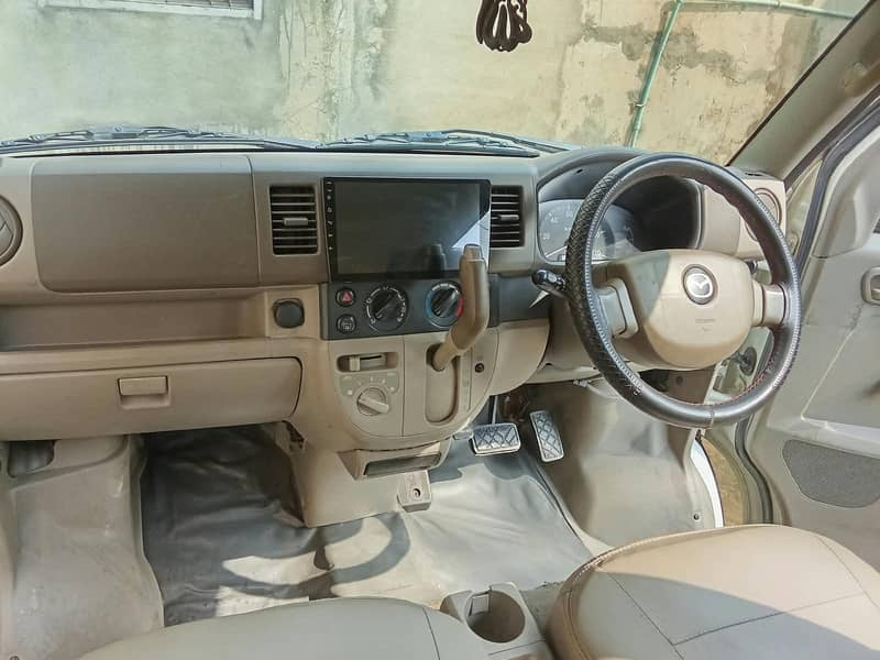 Mazda Azwagon 2010 6