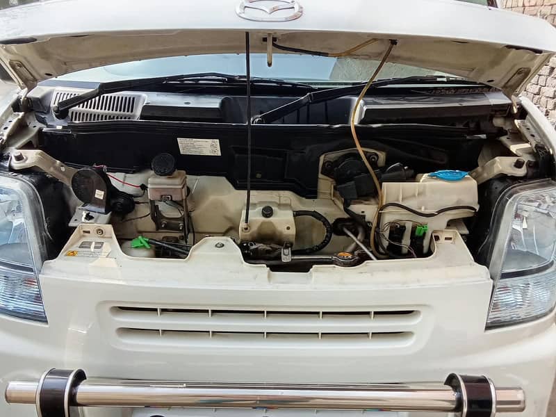 Mazda Azwagon 2010 8