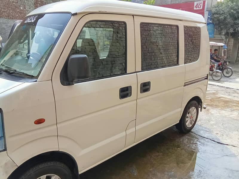 Mazda Azwagon 2010 9