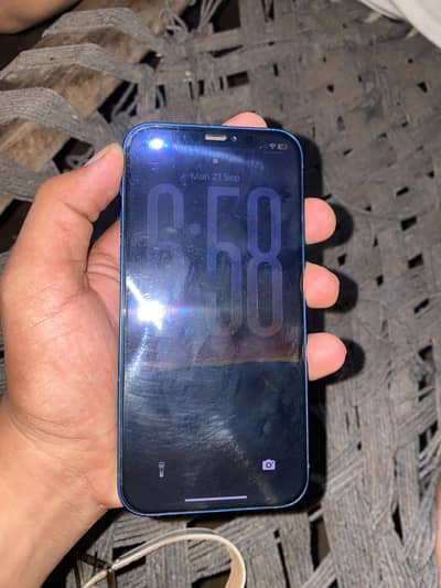 Apple iPhone 12