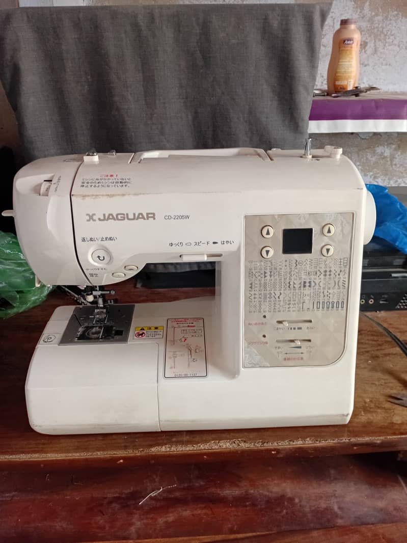 Jaguar CD-2205W Computerized Sewing Machine – Fully Working 1