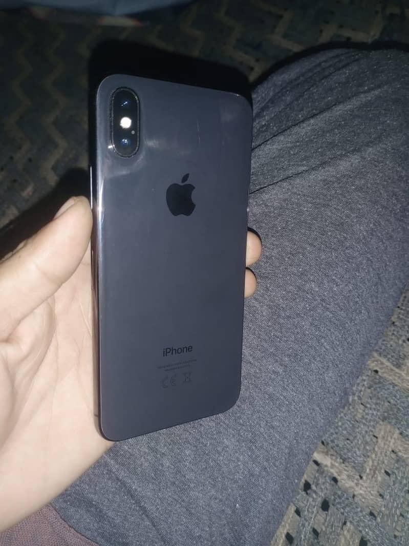 Apple iPhone X 5