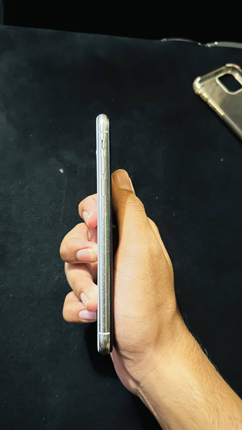 iPhone X (PTA APPROVED) 3
