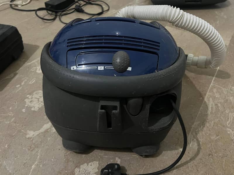 vacuum cleaner 3