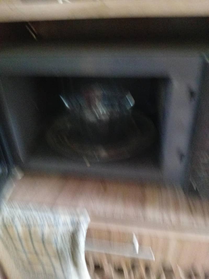 microwave oven 1