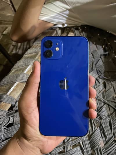 Apple iPhone 12