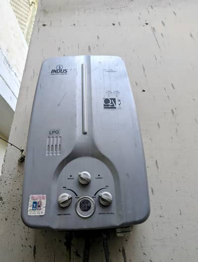 Indus LPG Instant Gas Geyser for Sale