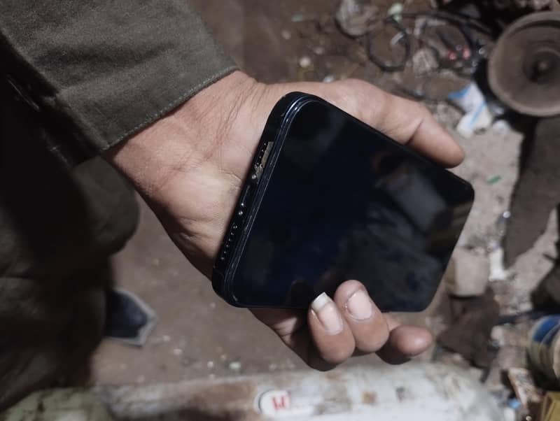 Apple iPhone 14 plus 3