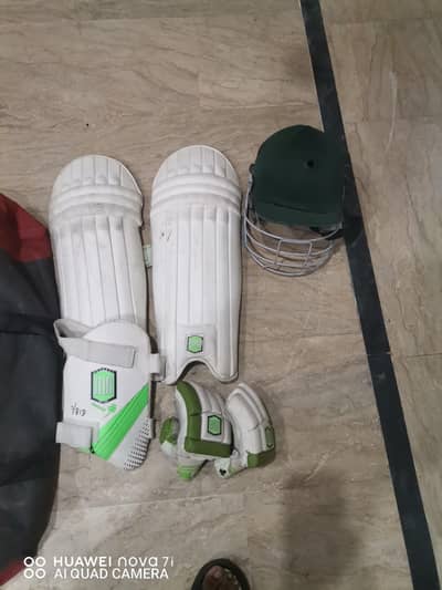 Cricket Kit 8-12