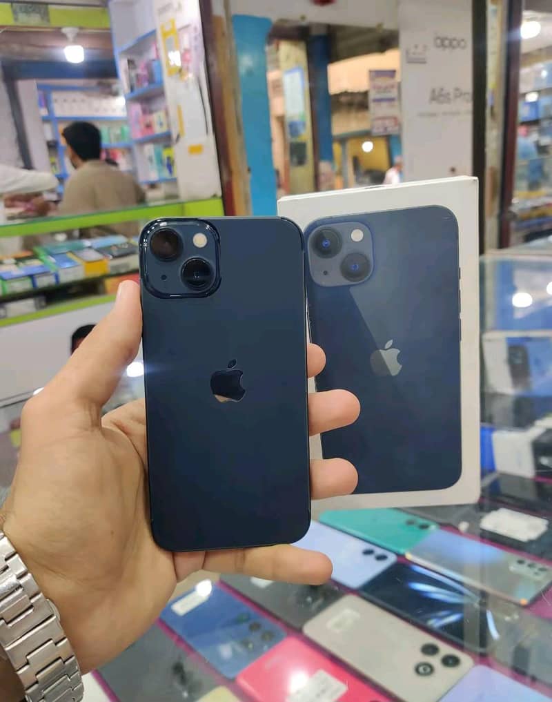 Apple iPhone 13 3