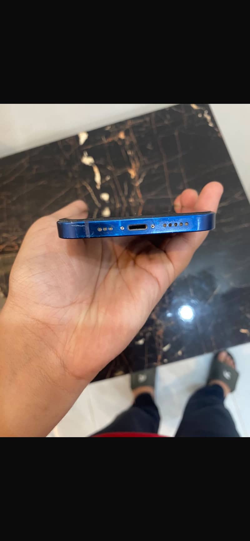 Apple iPhone 12 4