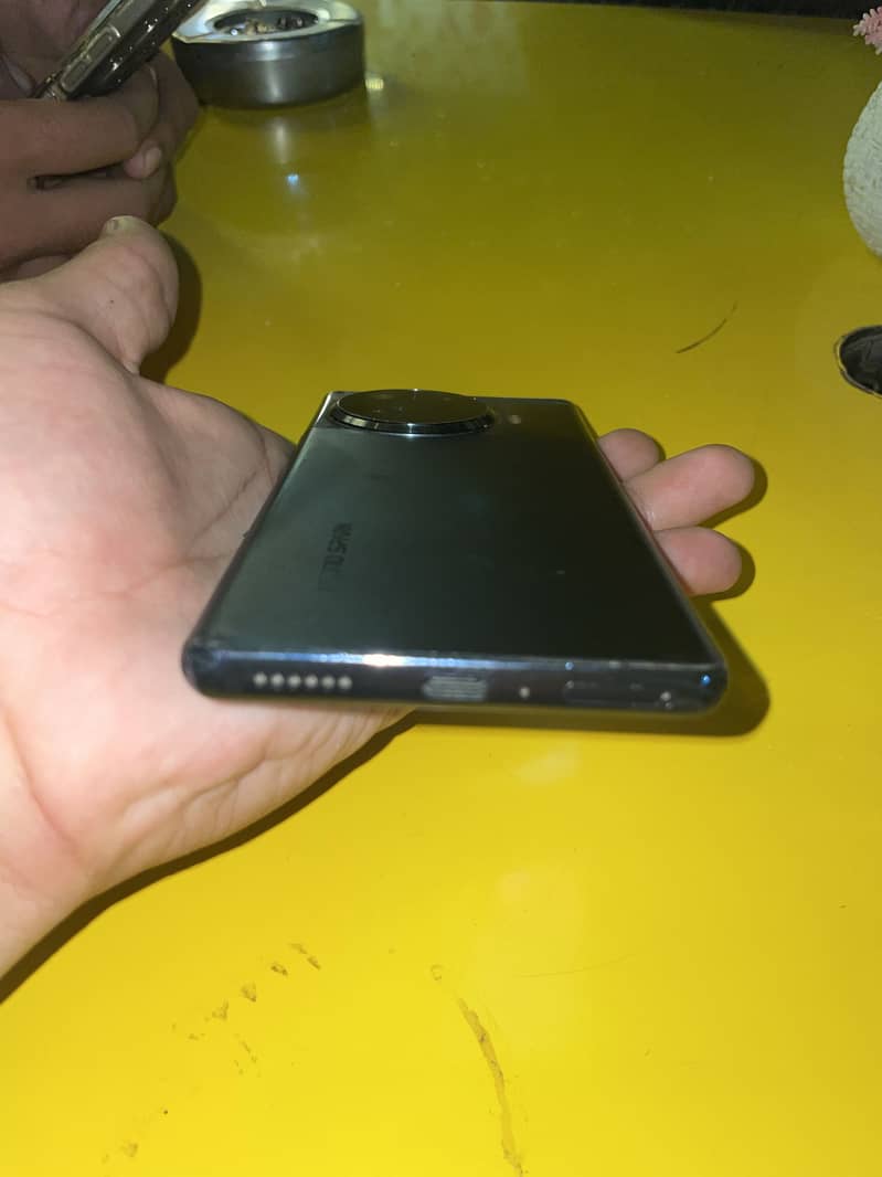 Tecno Spark 20 Pro Plus 3