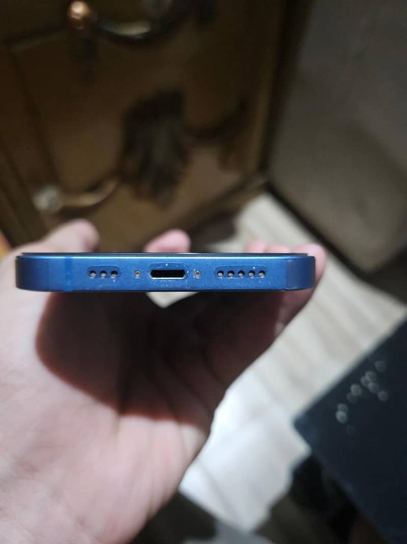 Apple iPhone 13 1