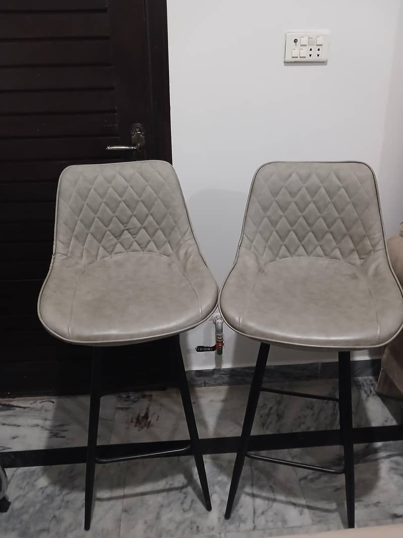 High Chair 0