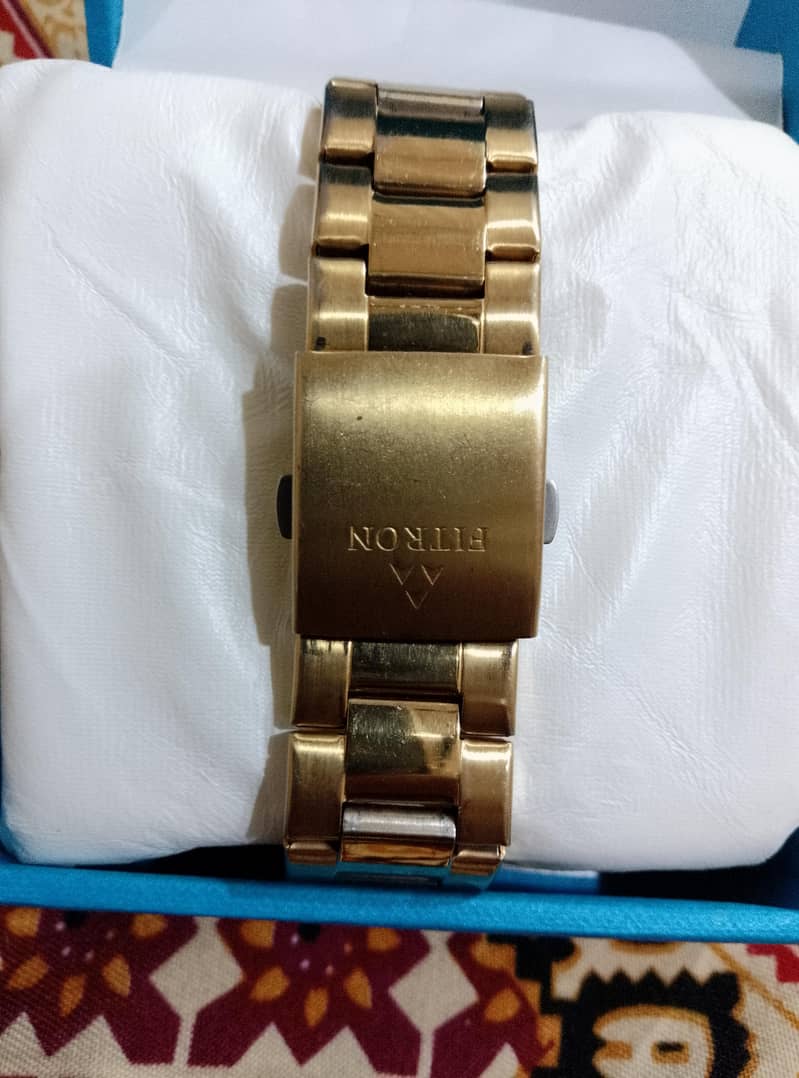 Watch 1