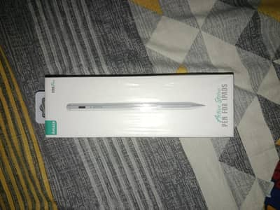 compatible device with magnetic attachment