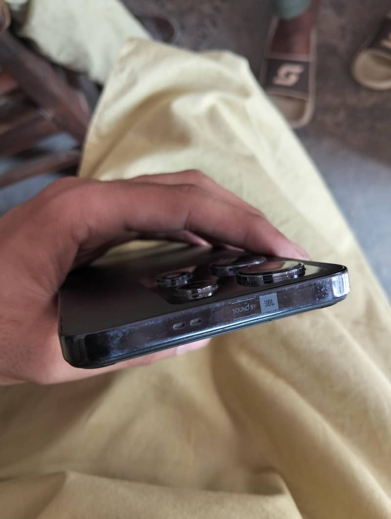 Note 30 16 256 3 3