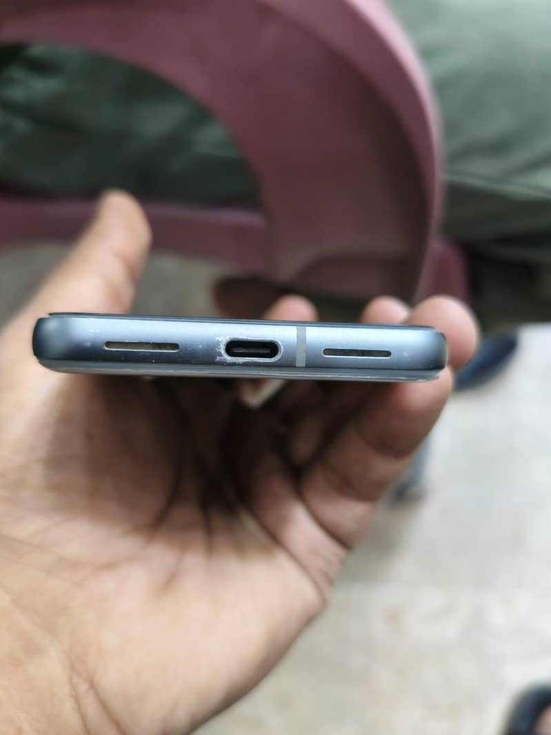 Google Pixel 8 3