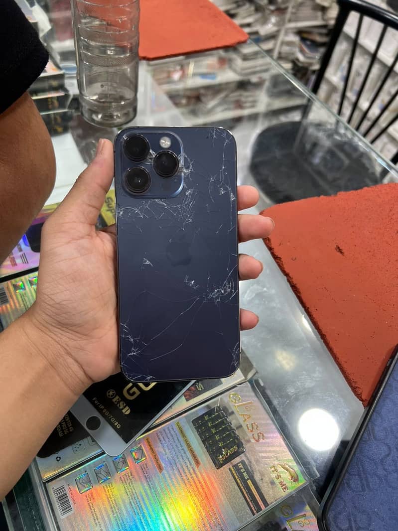 Apple iPhone 14 Pro Max 0