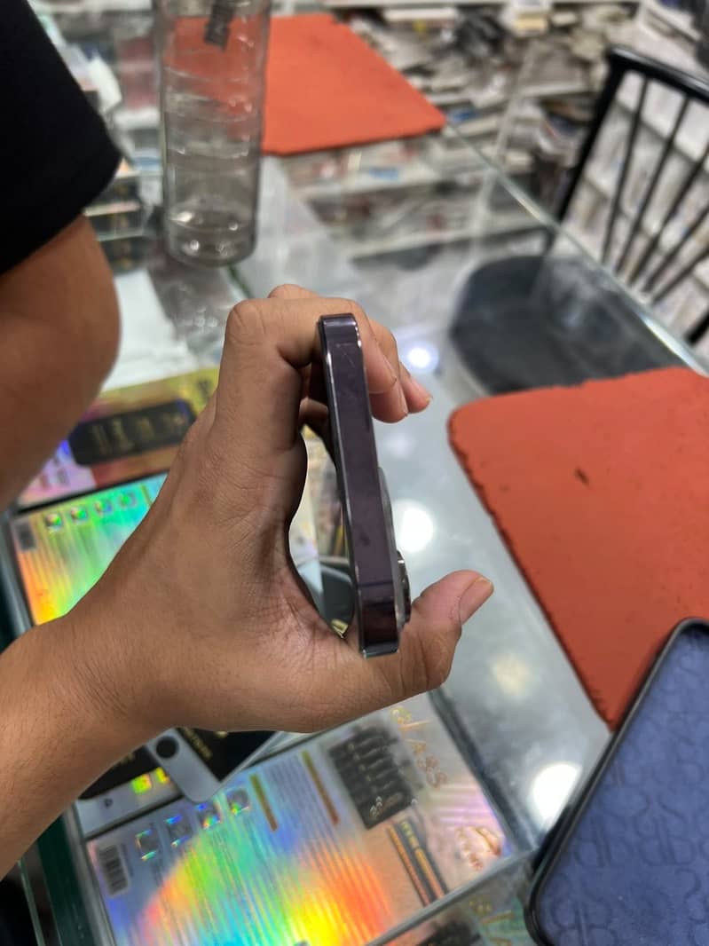 Apple iPhone 14 Pro Max 2