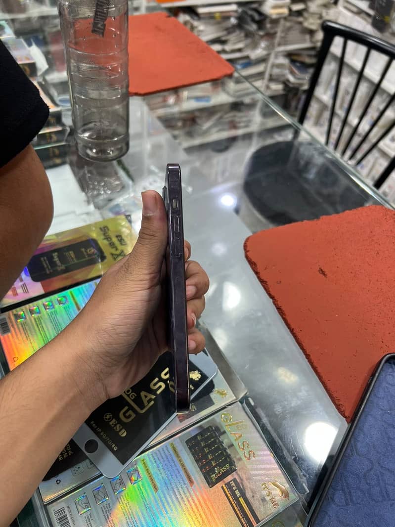Apple iPhone 14 Pro Max 3