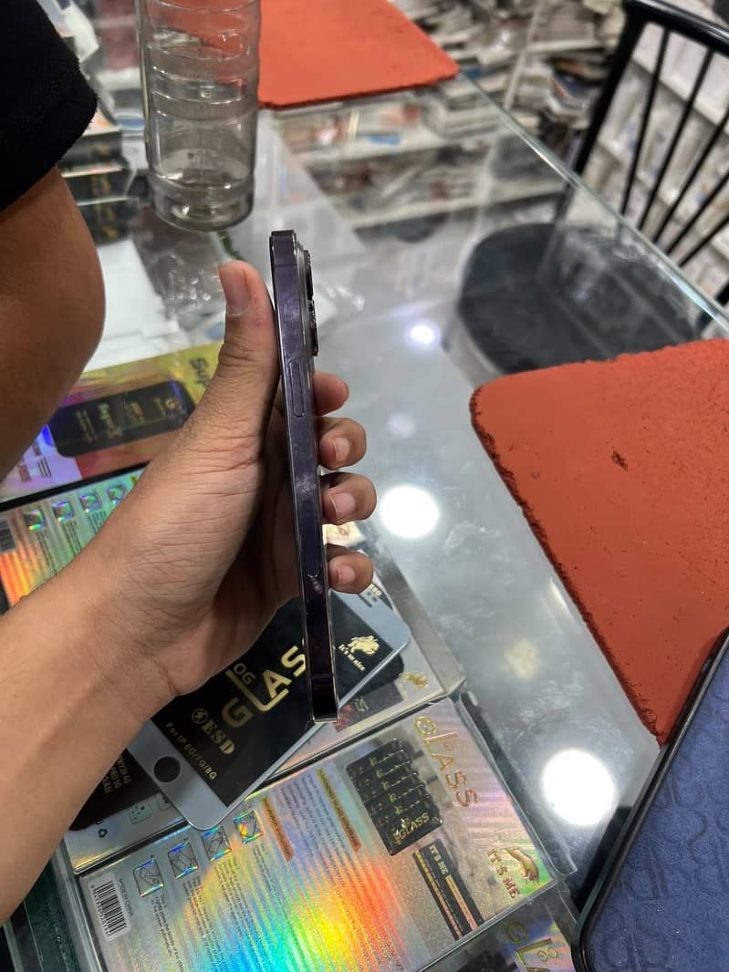Apple iPhone 14 Pro Max 4