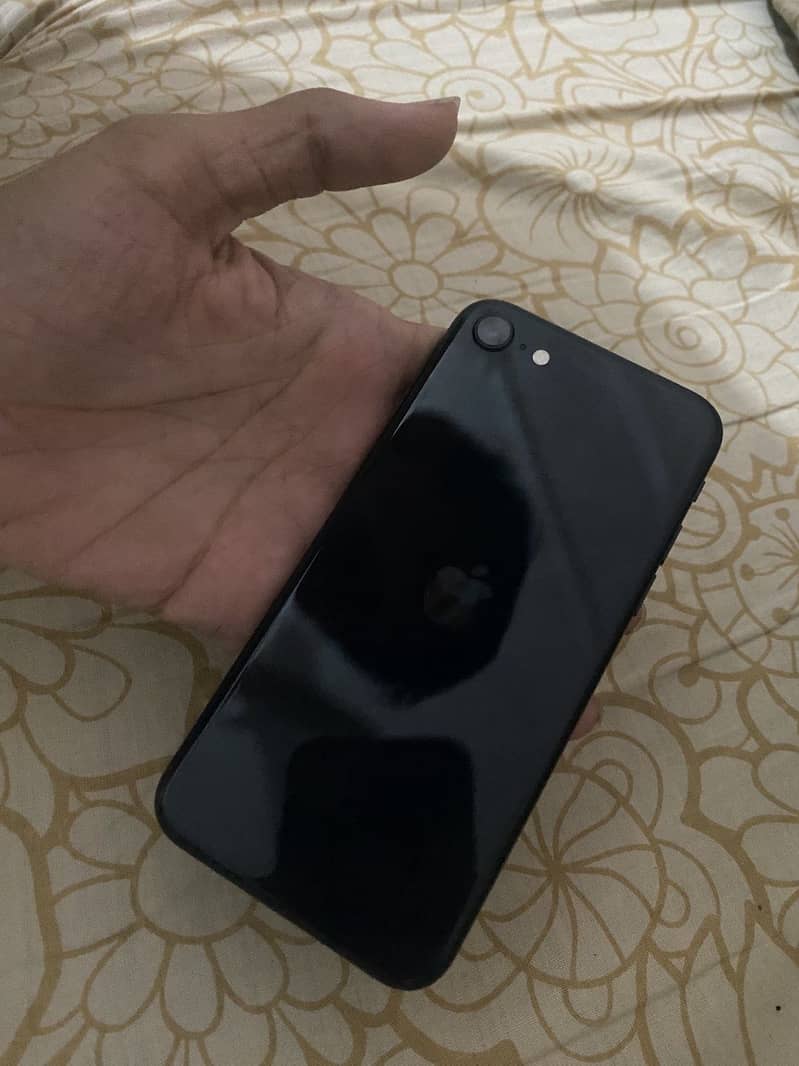 iPhone SE 3rd Genration 10/10 1