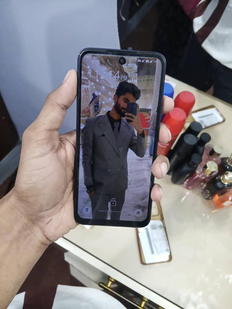 Tecno Spark 8C 1