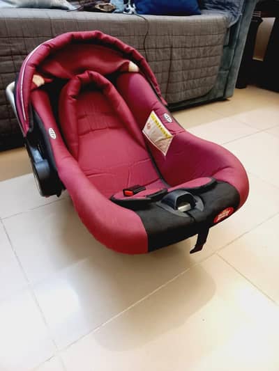 Carry cot/ baby carrier