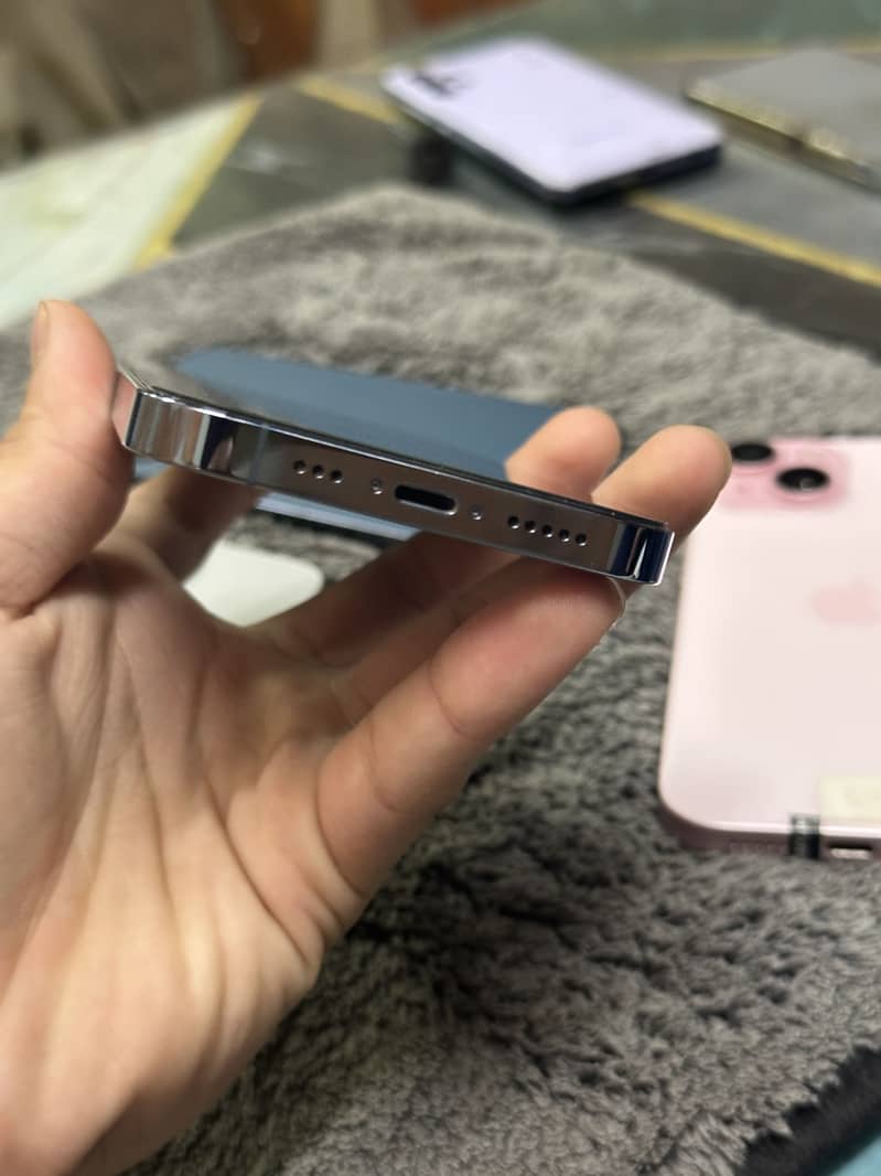 Apple iPhone 13 Pro 5