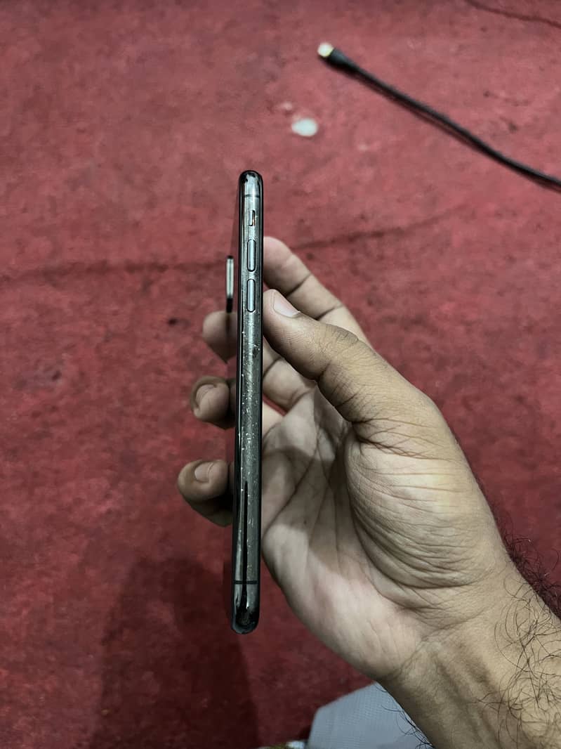 Apple iPhone X 2