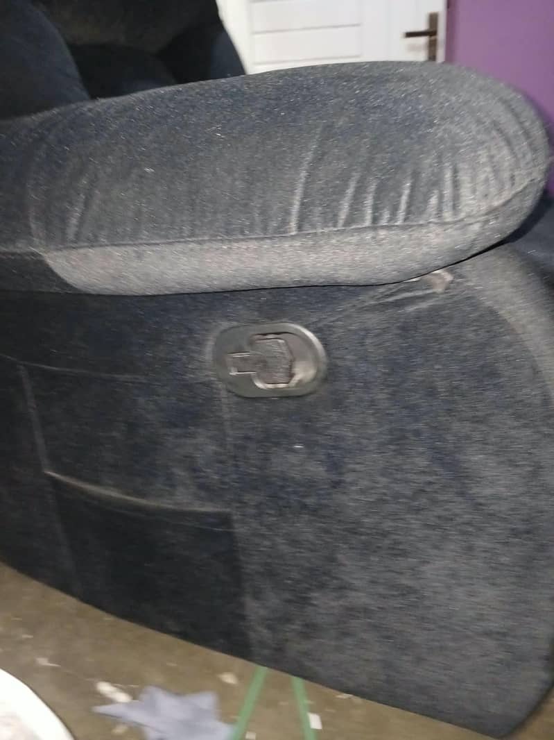 recliner single sofa 3