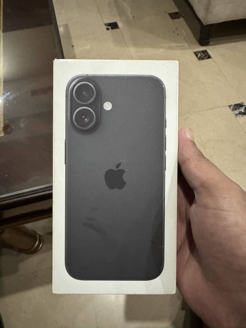 Apple iPhone 16 JV 1