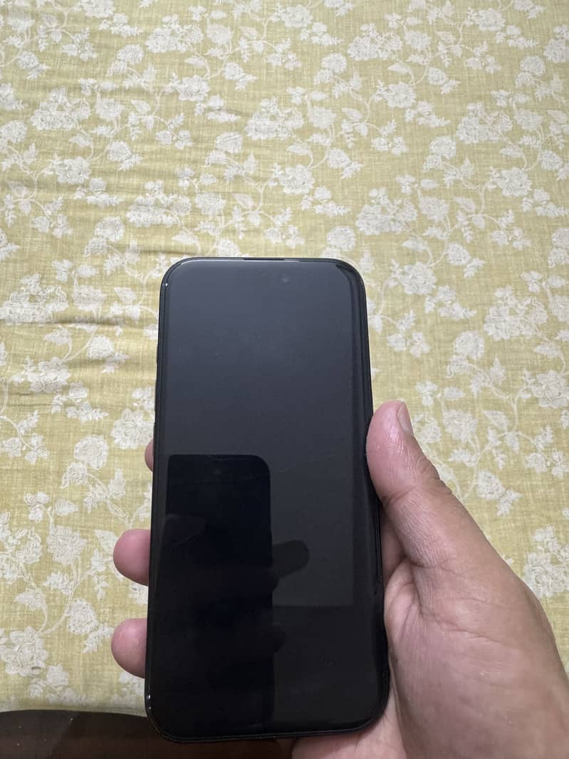 Apple iPhone 16 JV 3