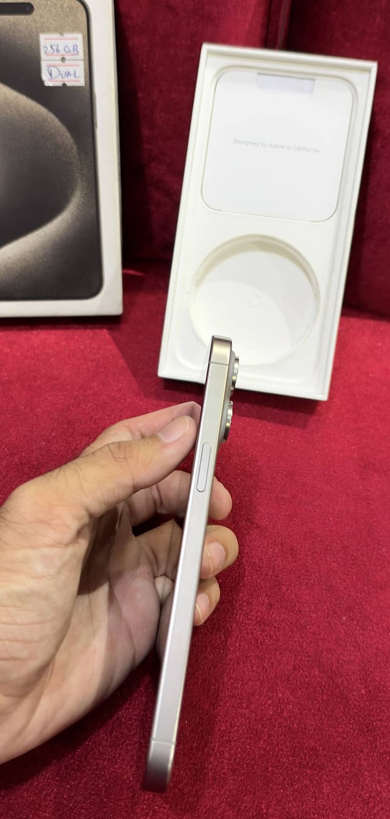 Apple iPhone 15 Pro Max 2
