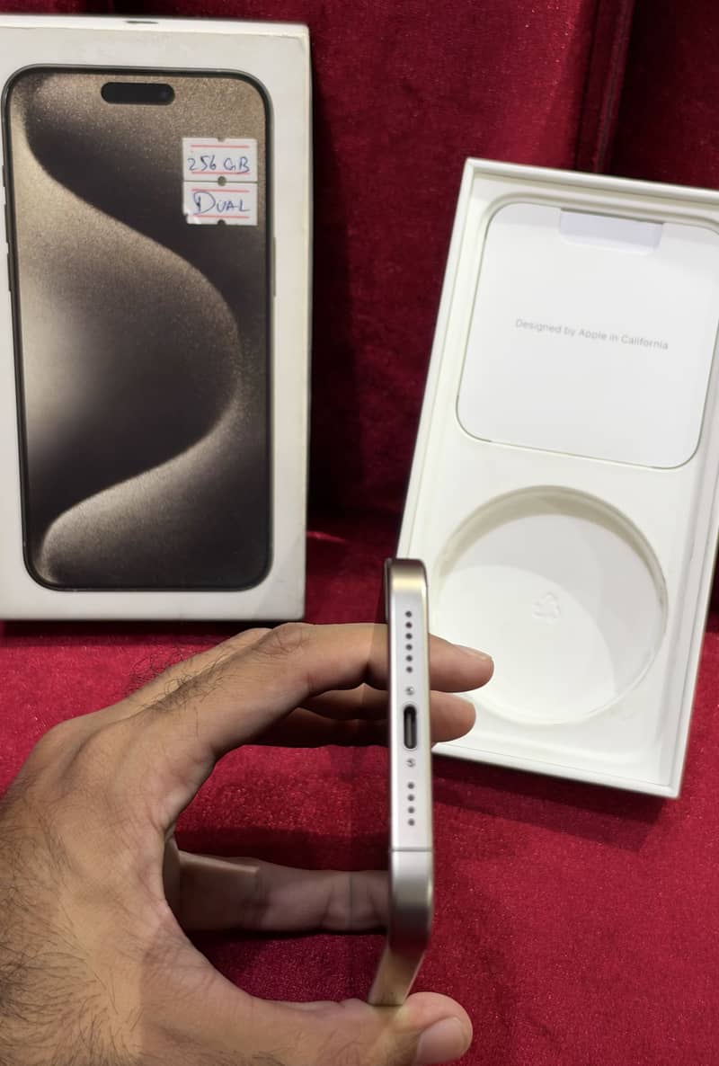 Apple iPhone 15 Pro Max 5