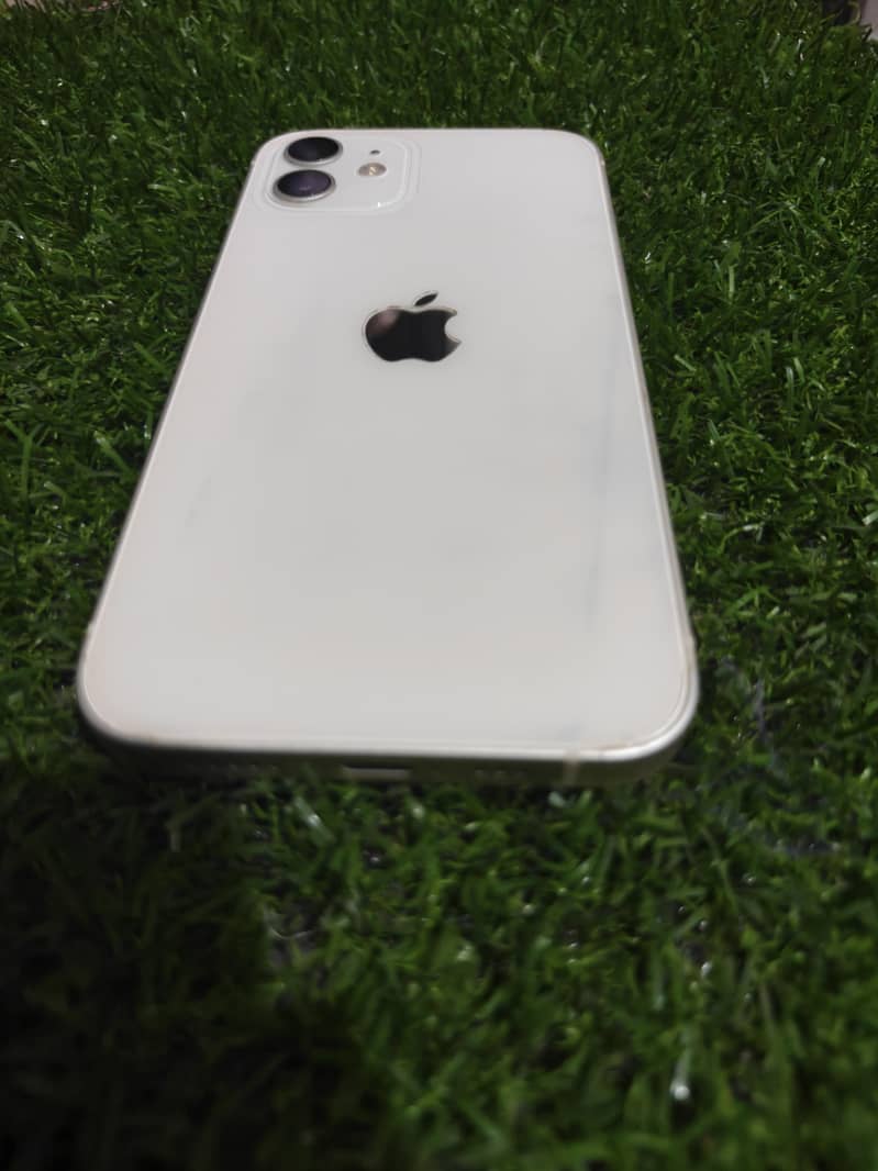 Apple iPhone 12 2