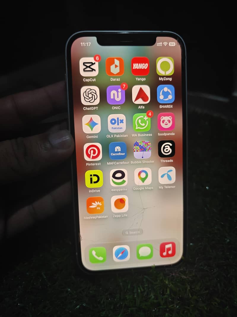 Apple iPhone 12 3