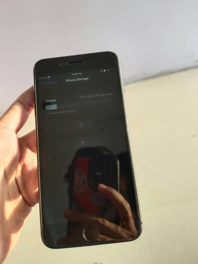 Apple iPhone 8 Plus 3