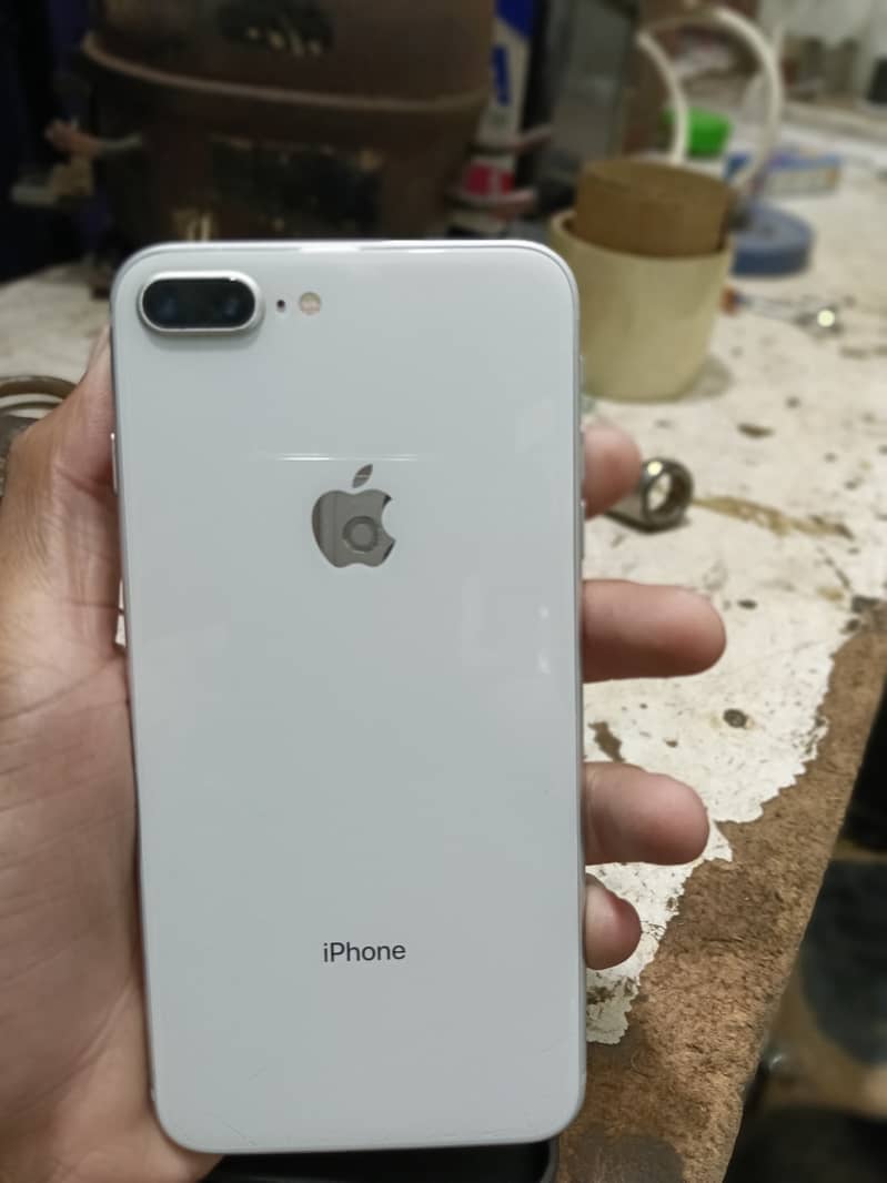 Apple iPhone 8 Plus pta 0