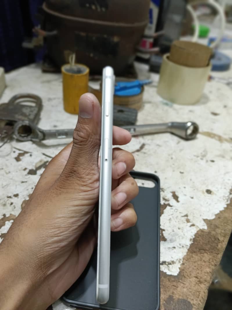 Apple iPhone 8 Plus pta 3