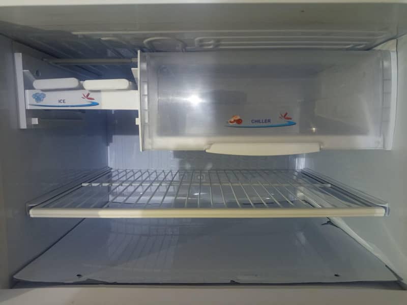 PEL Refrigerator 4