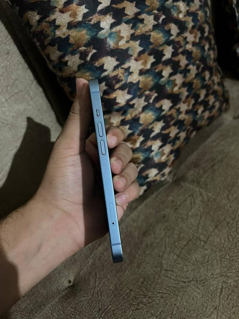 Apple iPhone 14 5