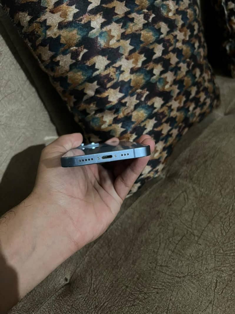 Apple iPhone 14 6