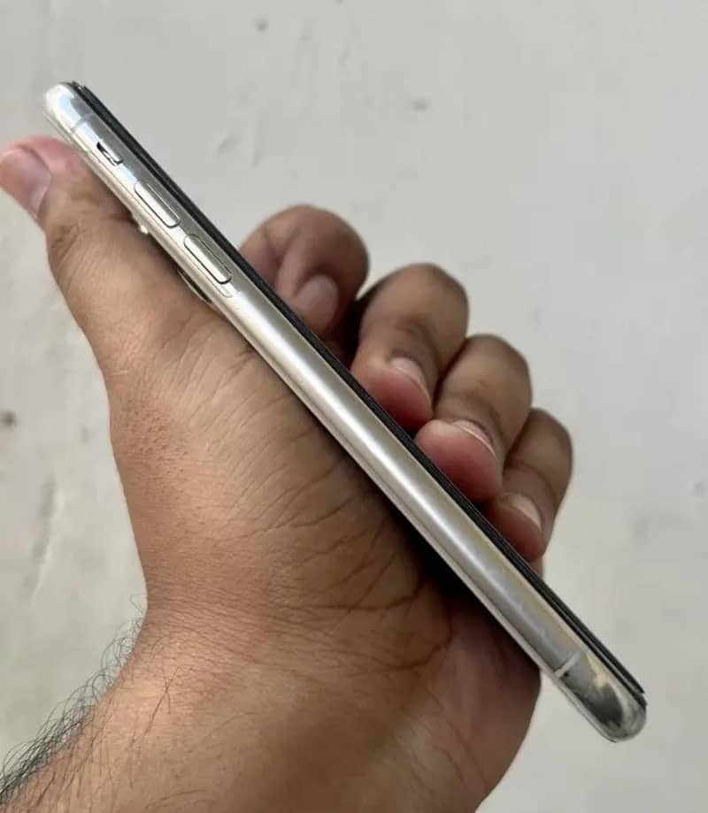 Apple iPhone X 2