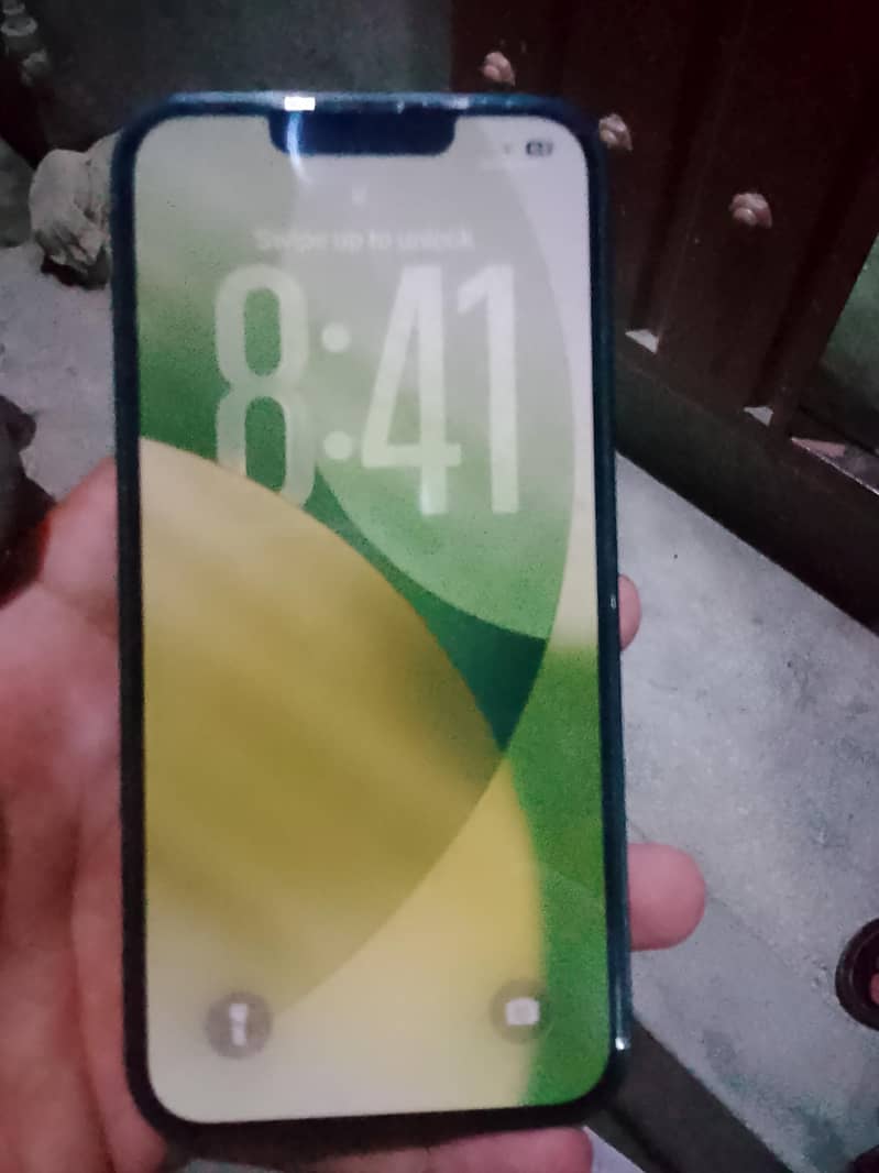 Apple iPhone 13 1